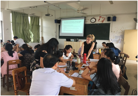 玉林“十三五”名师培养工程项目语言教学实践第三次听评课顺利进行